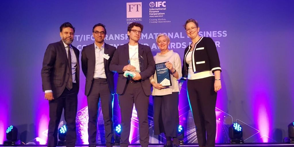 MobileODT CEO Ariel Beery accepts the FT IFC Award in Transformational Business for Health